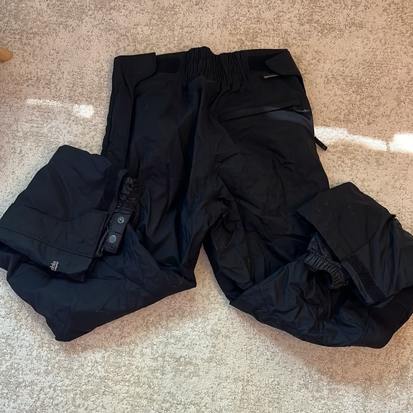 Columbia Small. Adjustable waist ski/ Snowboard pants - Picture 4 of 5